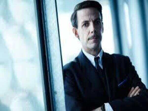 Predestiantion Noah Taylor As Mr. Robertson
